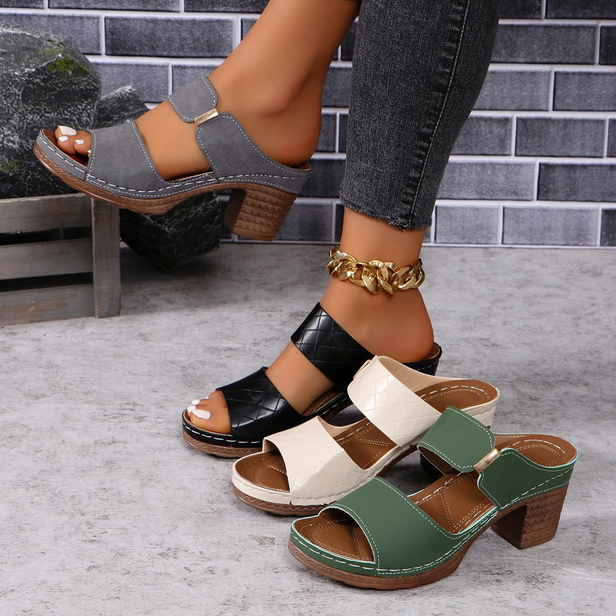 Sandales à talons hauts et bout rond pour femme